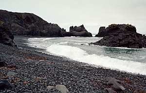 Shelving beach at Dritvik