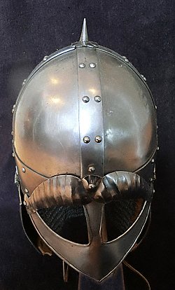 helmet spike