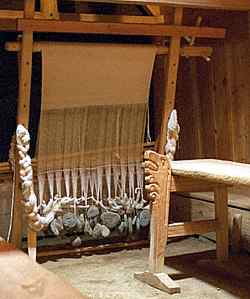 loom and table at Stong